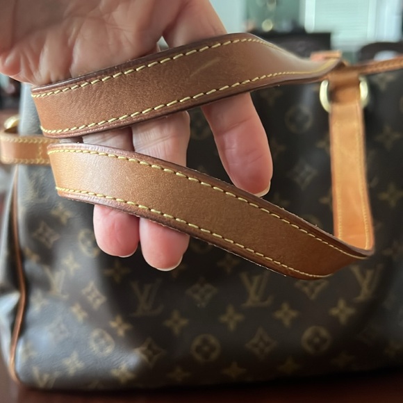 Louis Vuitton Batignolles Horizontal Shoulder Bag - Picture 5 of 15